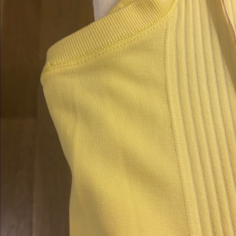 Athleta Sunny Yellow Ribbed Tee - Picture 4 of 9